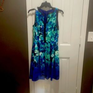 Vince Camino dress size 4 like new
